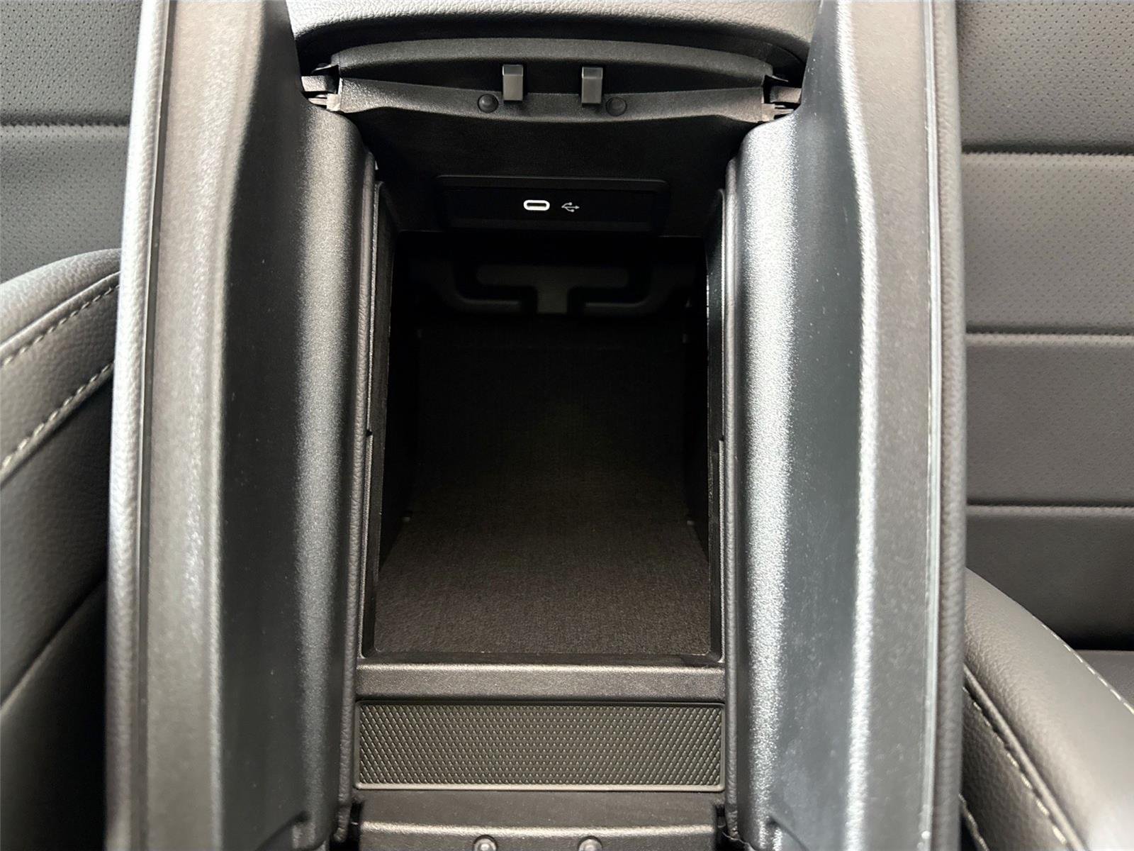 Used 2025 MANUFAKTUR Alpine Grey Mercedes-Benz GLS 450 image 38