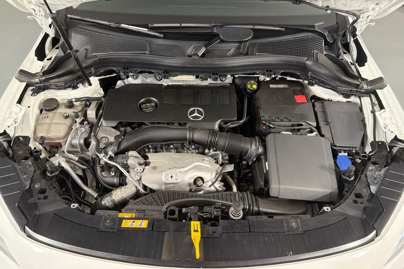 Used 2023 Polar White Mercedes-Benz 250 image 11