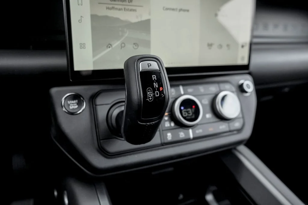 New 2026 Santorini Black Land Rover S image 15