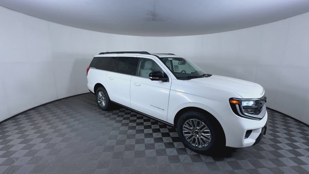New 2027 Star White Metallic Tri-Coat Ford Platinum image 2