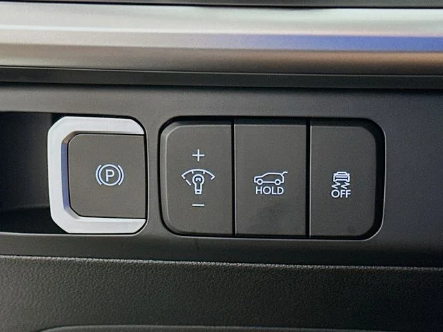 New 2026 White Hyundai SE image 19