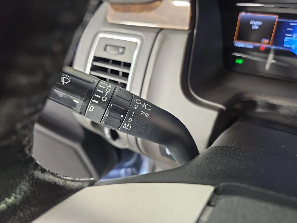 Used 2018 Blue Ford Limited image 20