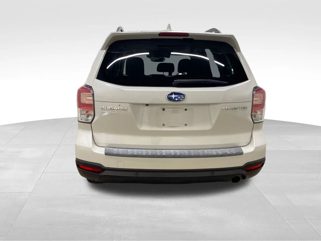 Used 2018 White Subaru 2.5i Limited image 5