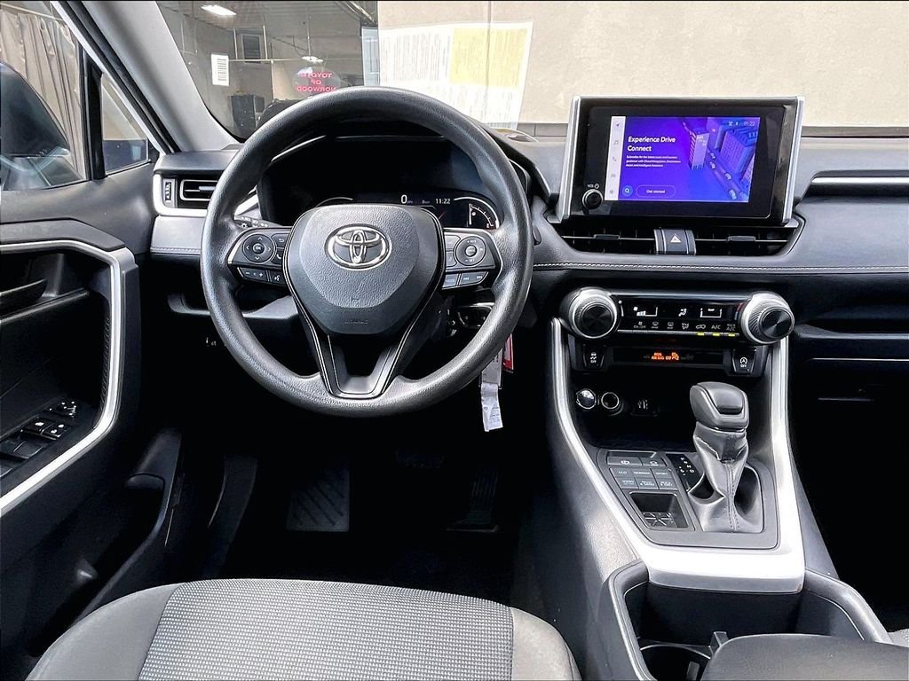 Used 2025 White Toyota LE image 17