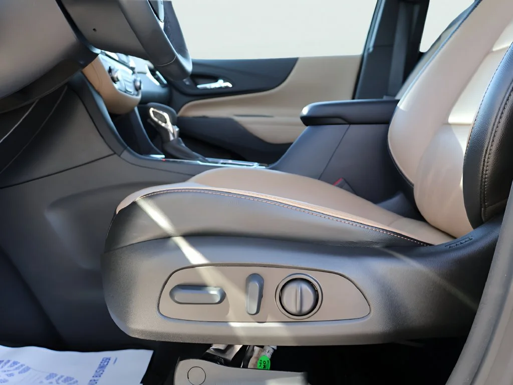 Used 2024 White Chevrolet Premier image 37