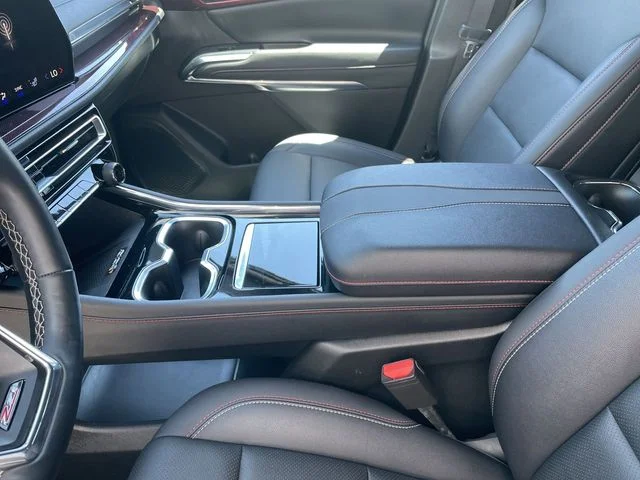 Used 2025 Gray Chevrolet Z71 image 20