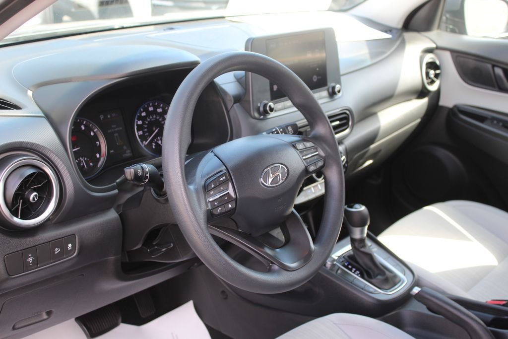 Used 2023 Gray Hyundai SEL image 11