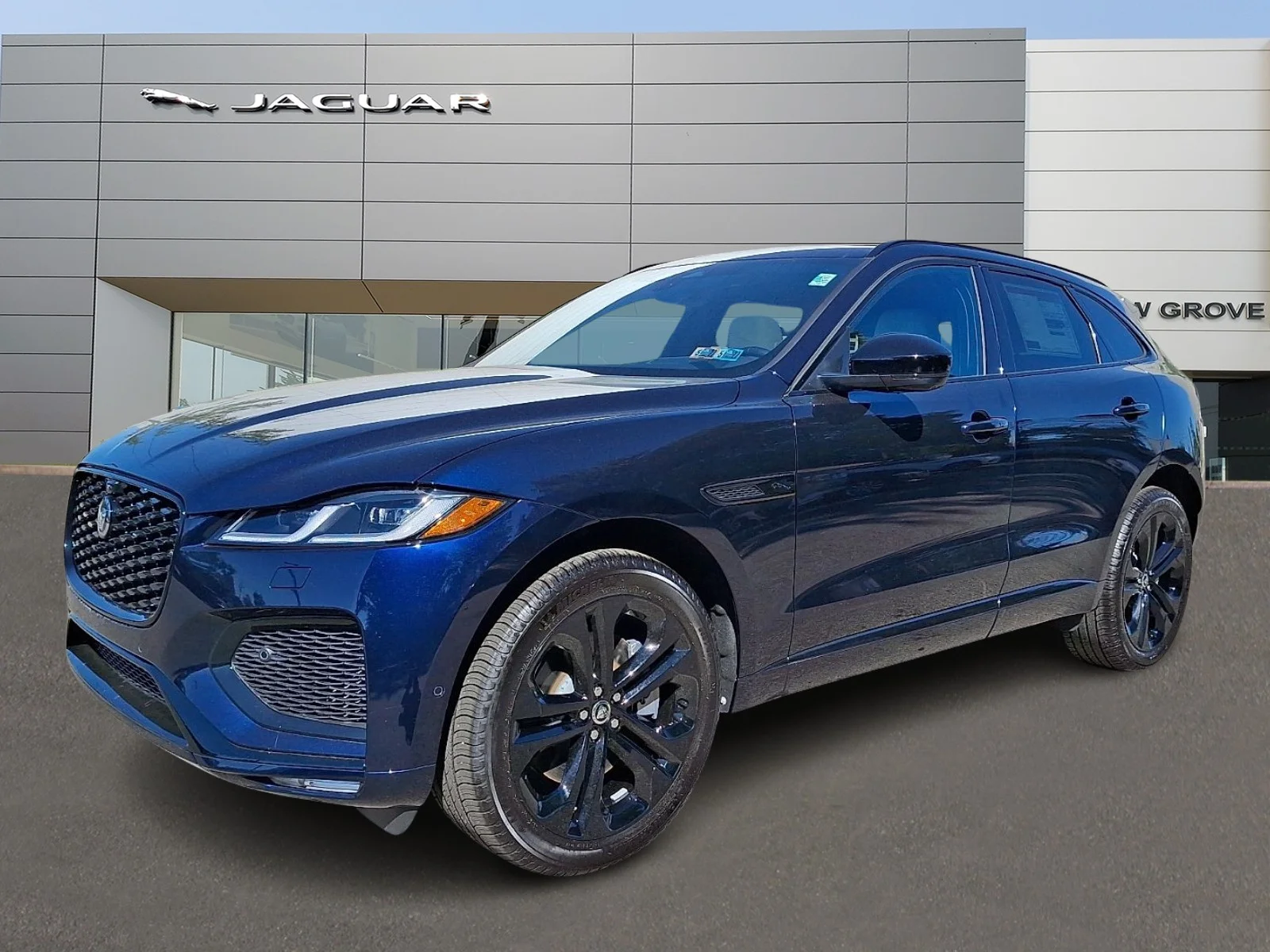 2026 Jaguar F-PACE P400 R-Dynamic S's photo