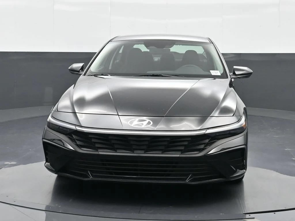 Certified Used 2025 Black Hyundai SE image 15