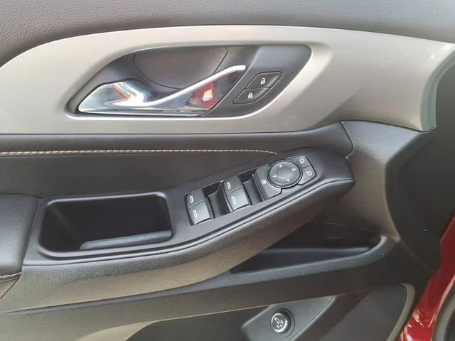 Used 2020 CAJUN RED TINTCOAT Chevrolet LT Leather image 18