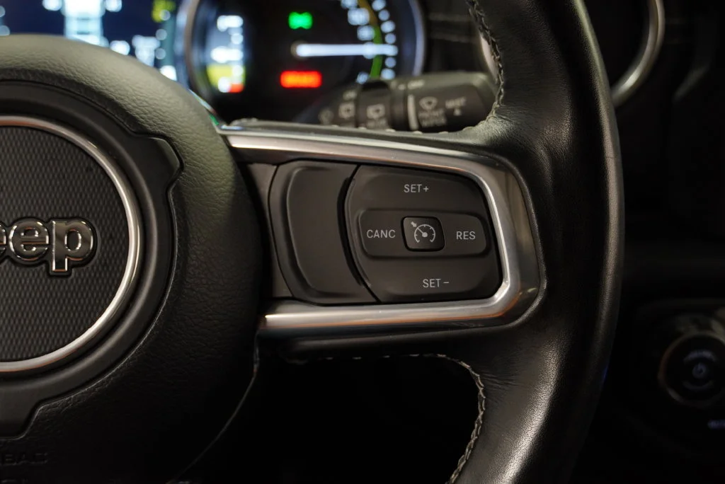 Certified Used 2023  Jeep Sahara 4xe image 34