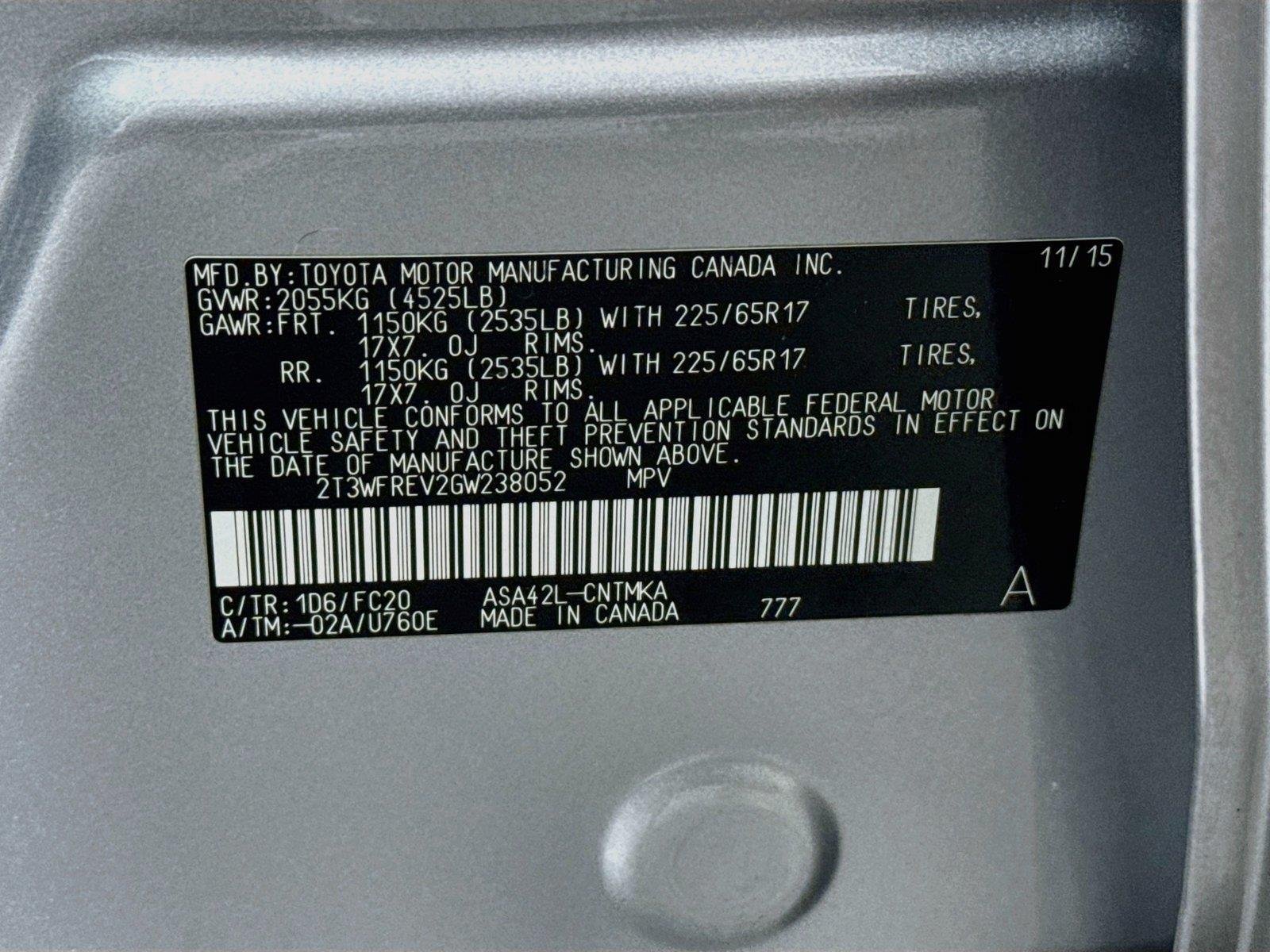 Used 2016 Silver Sky Metallic Toyota XLE image 44