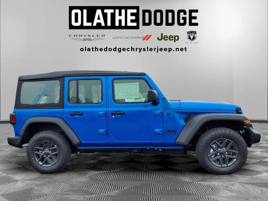 New 2026 Hydro Blue Pearl-Coat Exterior Paint Jeep Sport image 28
