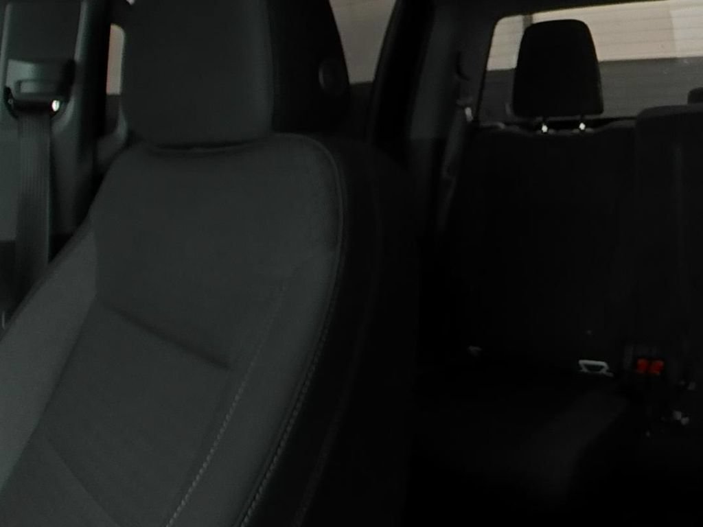 Used 2022 Summit White Chevrolet Custom image 16