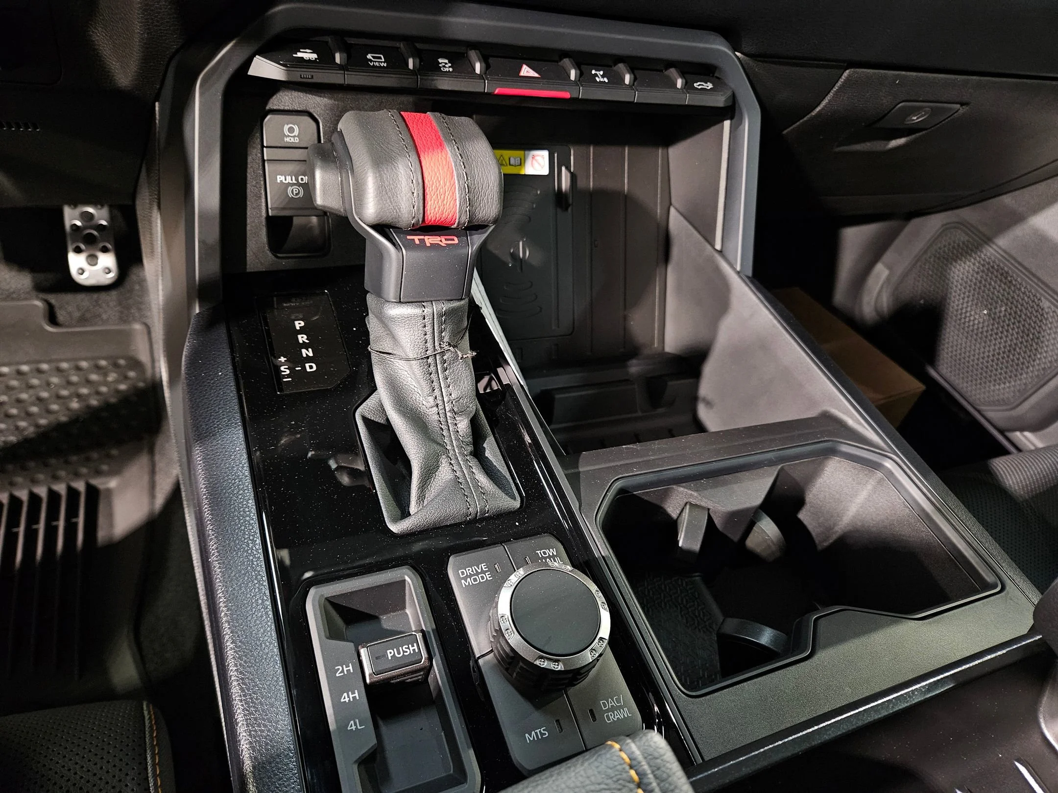 2026 Toyota Tundra SR5 - Photo 18