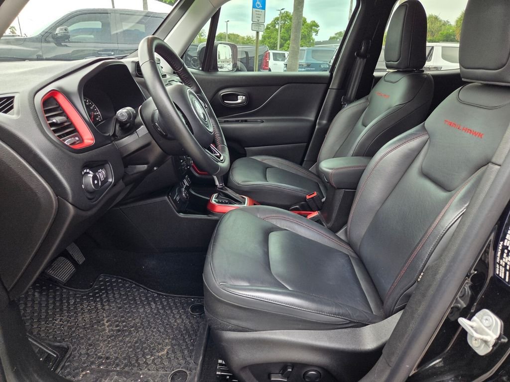 Used 2022 Black Jeep Trailhawk image 13