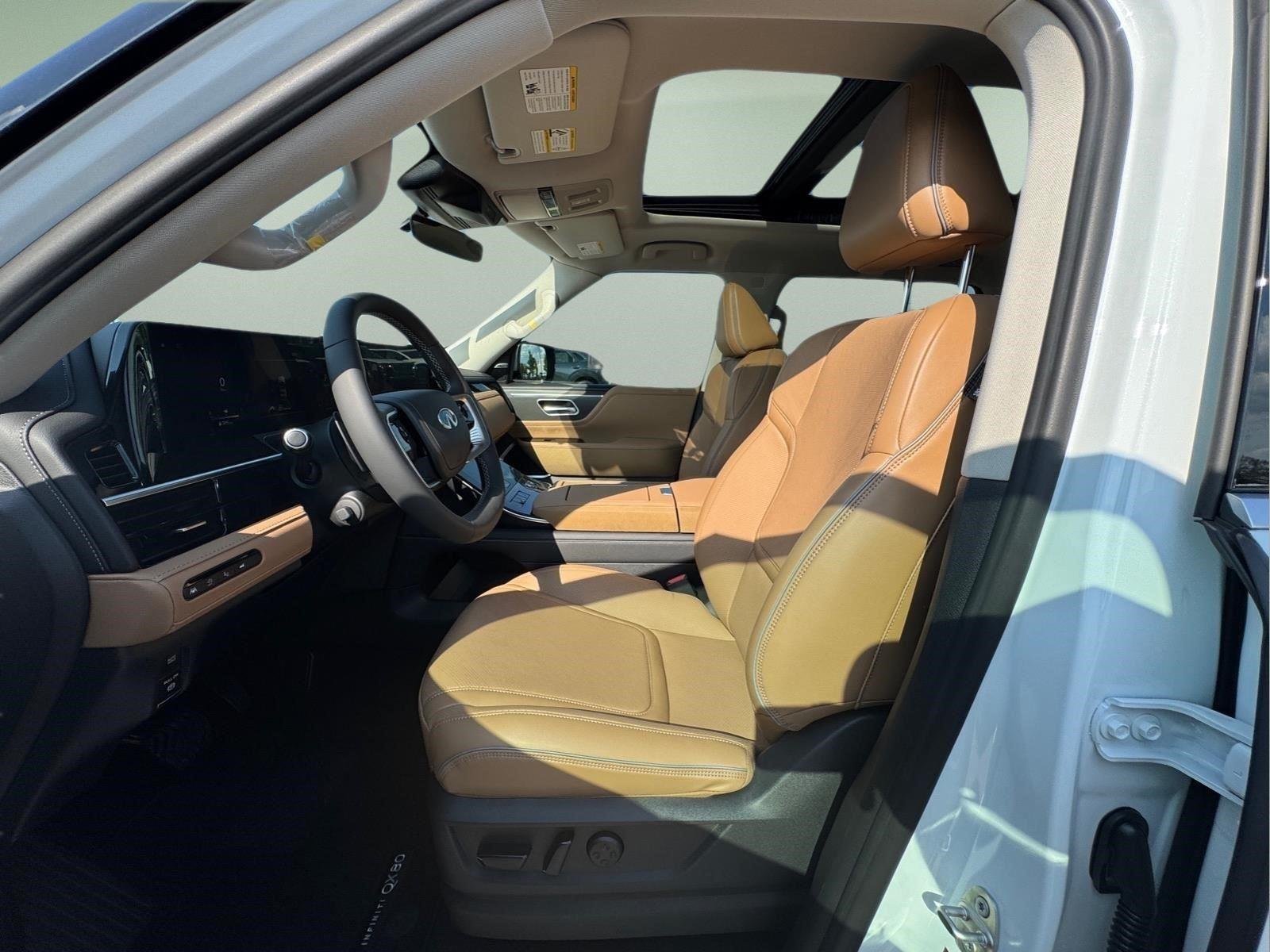 New 2027 RADIANT WHITE INFINITI Luxe 2WD image 23