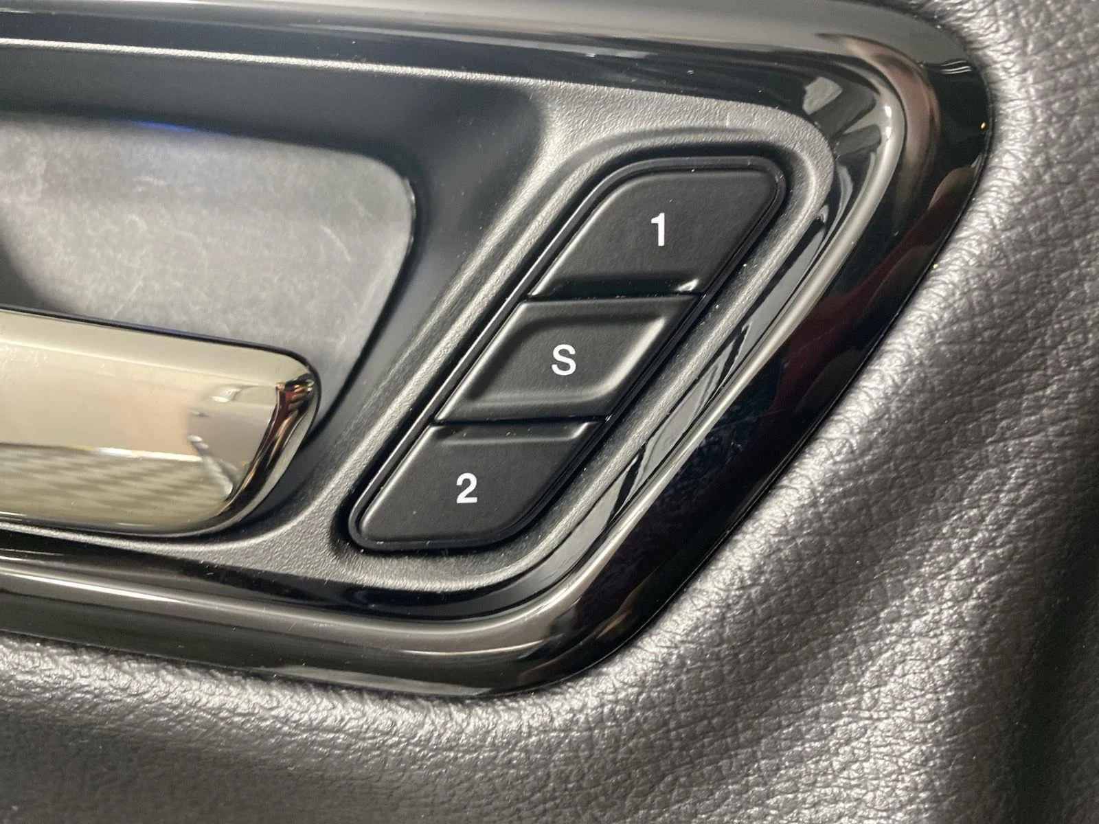 Used 2025 Night Moves Dodge R/T image 26
