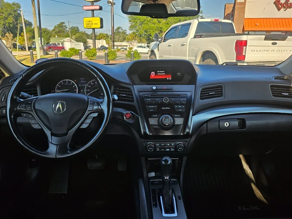 Used 2013 Silver Moon Acura 2.0L image 4