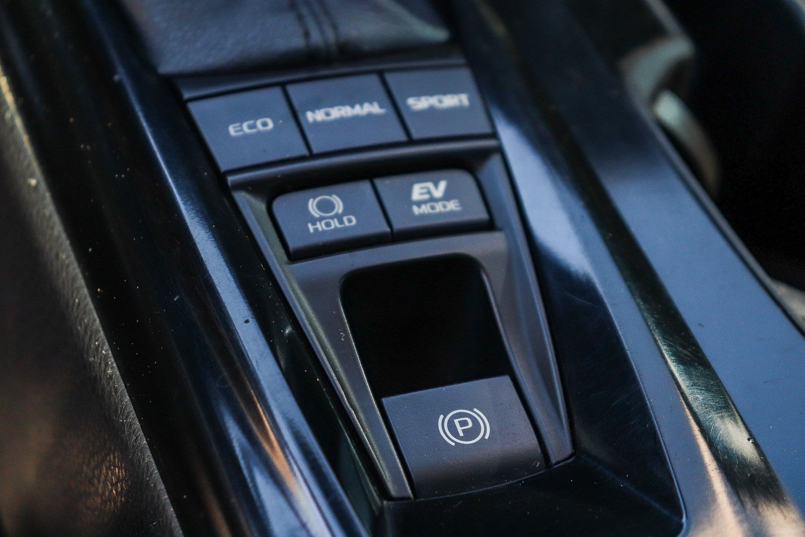 Certified Used 2025 Ocean Gem Toyota LE image 20