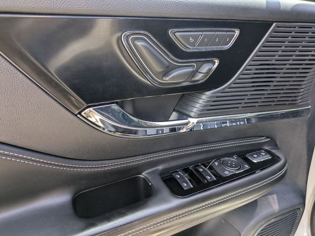 Used 2022 White Lincoln Reserve image 24