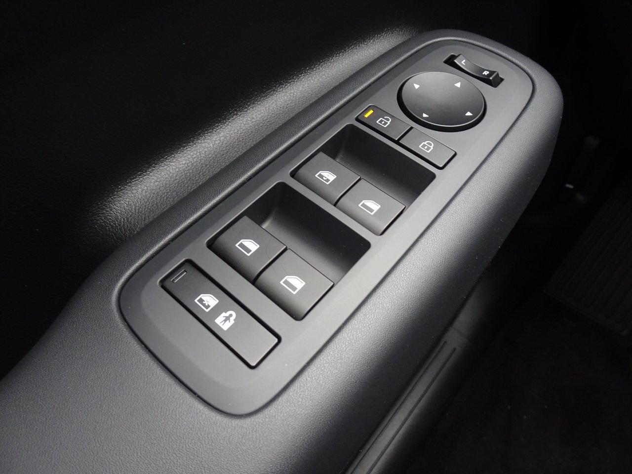 New 2026 Black Hyundai SE image 19
