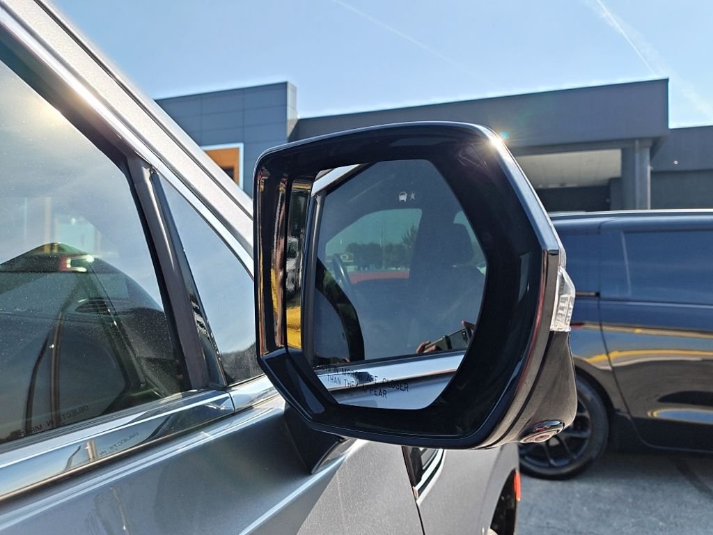 Used 2022 Gray GMC SLT image 10
