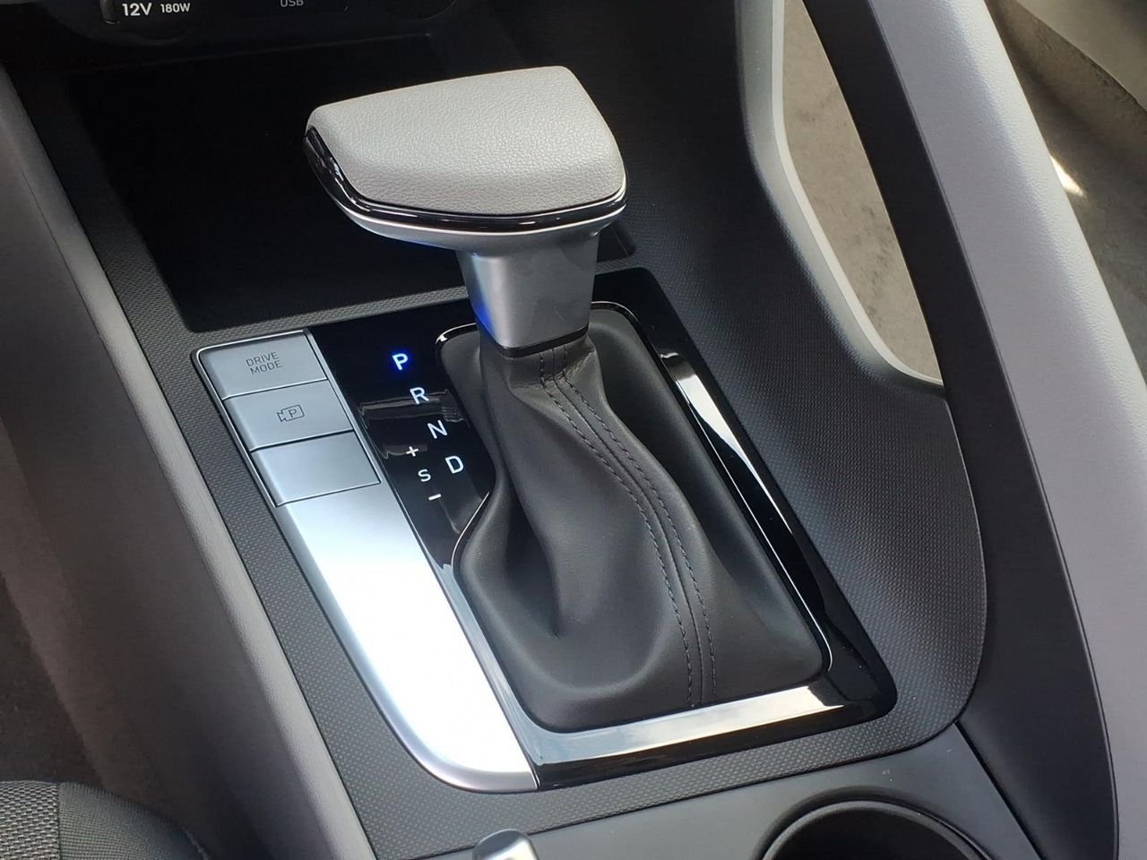 New 2026 Amazon Gray Hyundai SE image 22