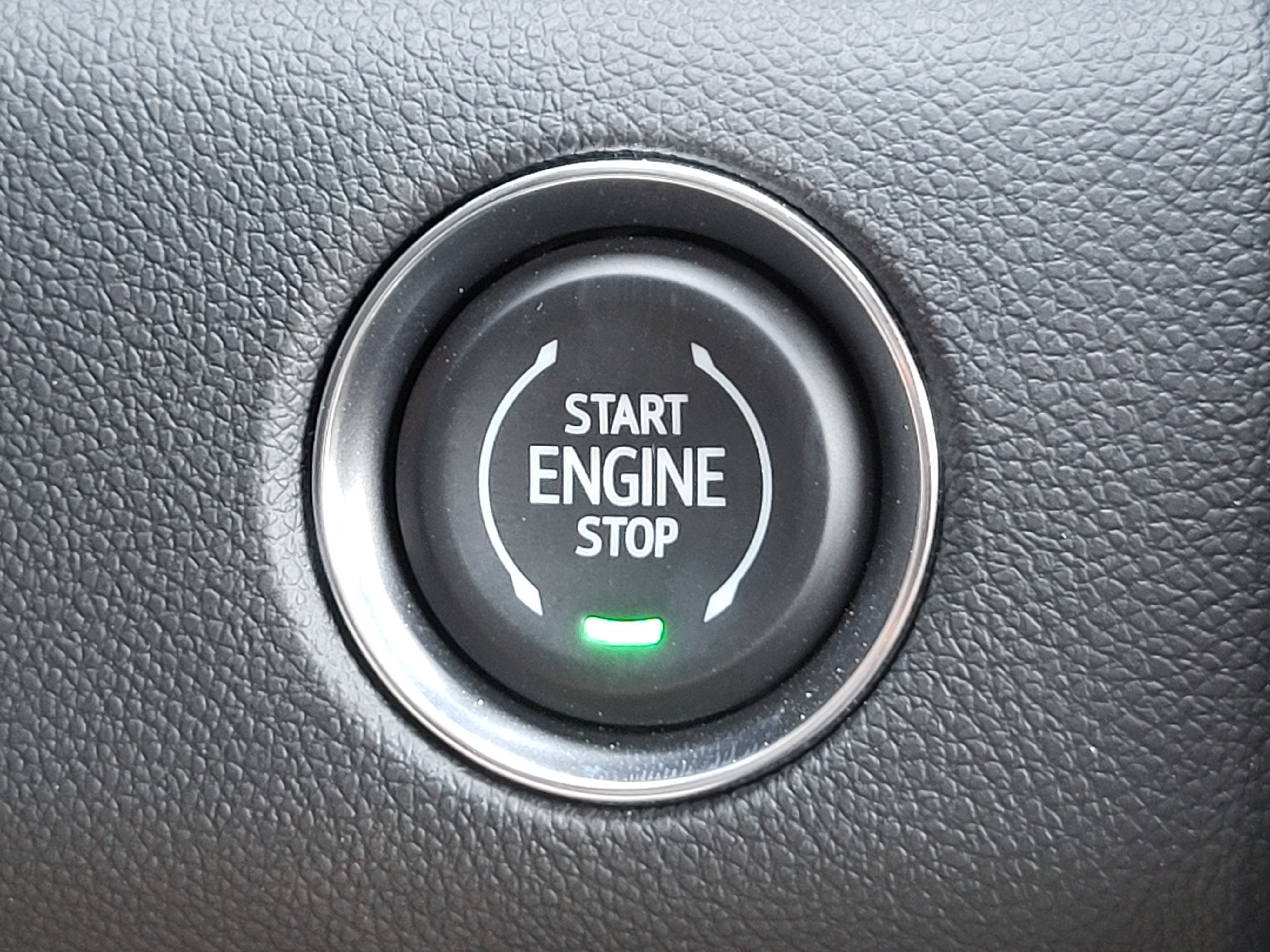 2026 GMC Acadia AT4 - Photo 18