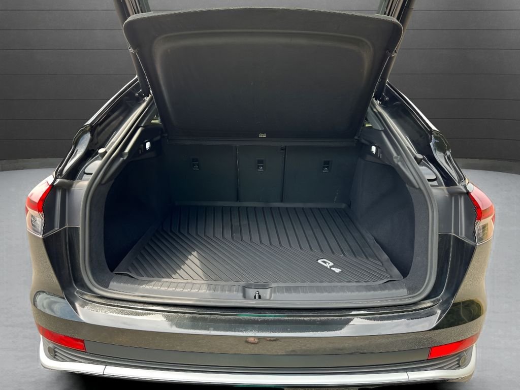 Used 2023 Mythos Black Metallic Audi Premium Plus image 28