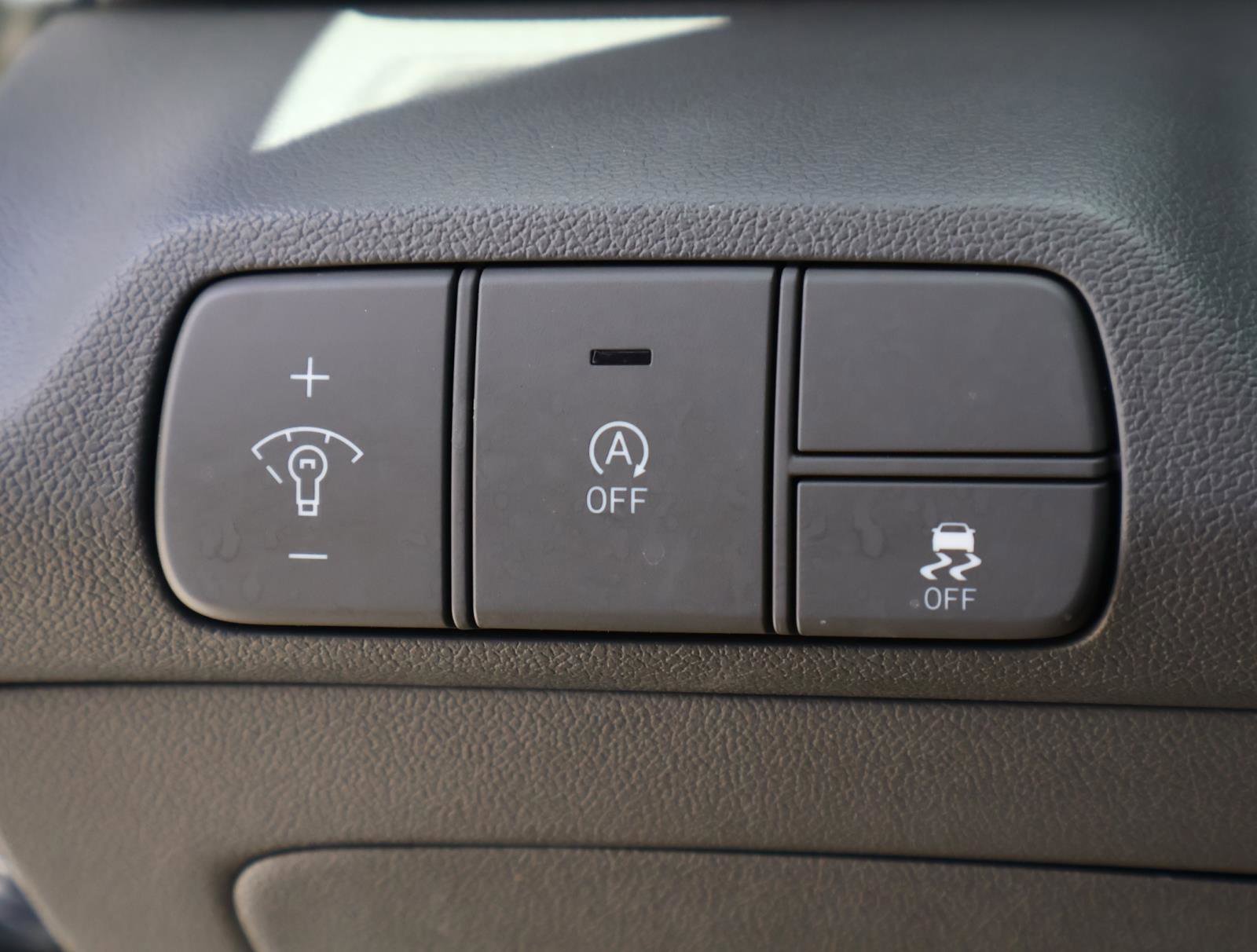 Used 2026 Amazon Gray Hyundai SE image 20