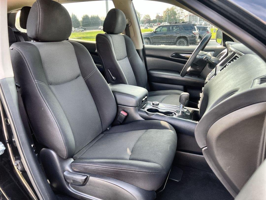 Used 2020 Magnetic Black Pearl Nissan S image 21