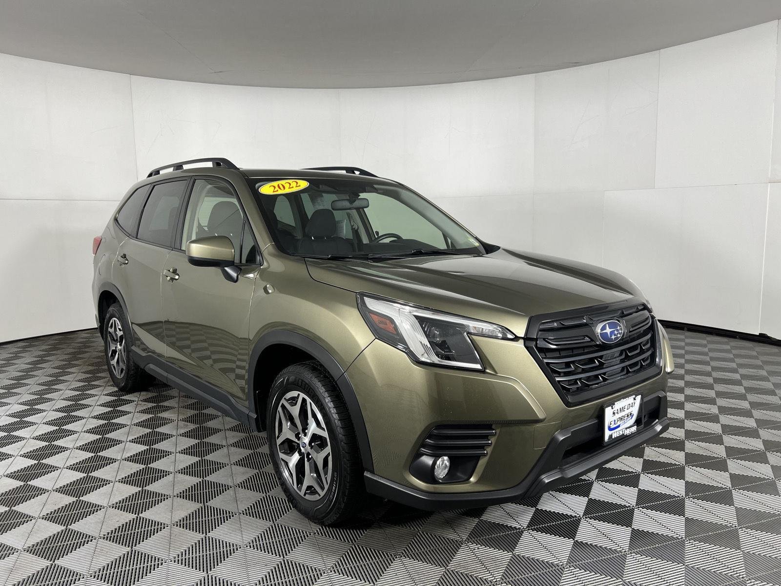 Certified Used 2022 Autumn Green Metallic Subaru Premium image 18