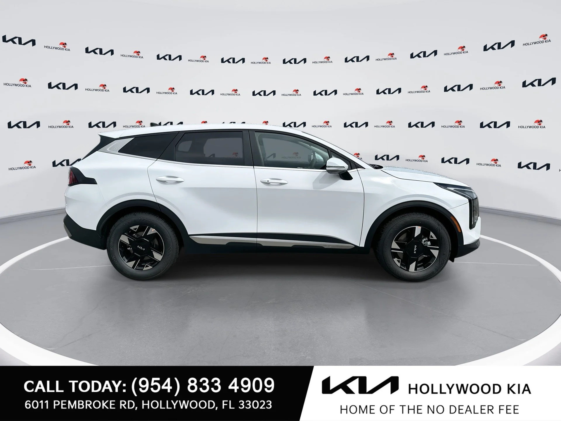 New 2026 Glacial White Pearl Kia LX image 9