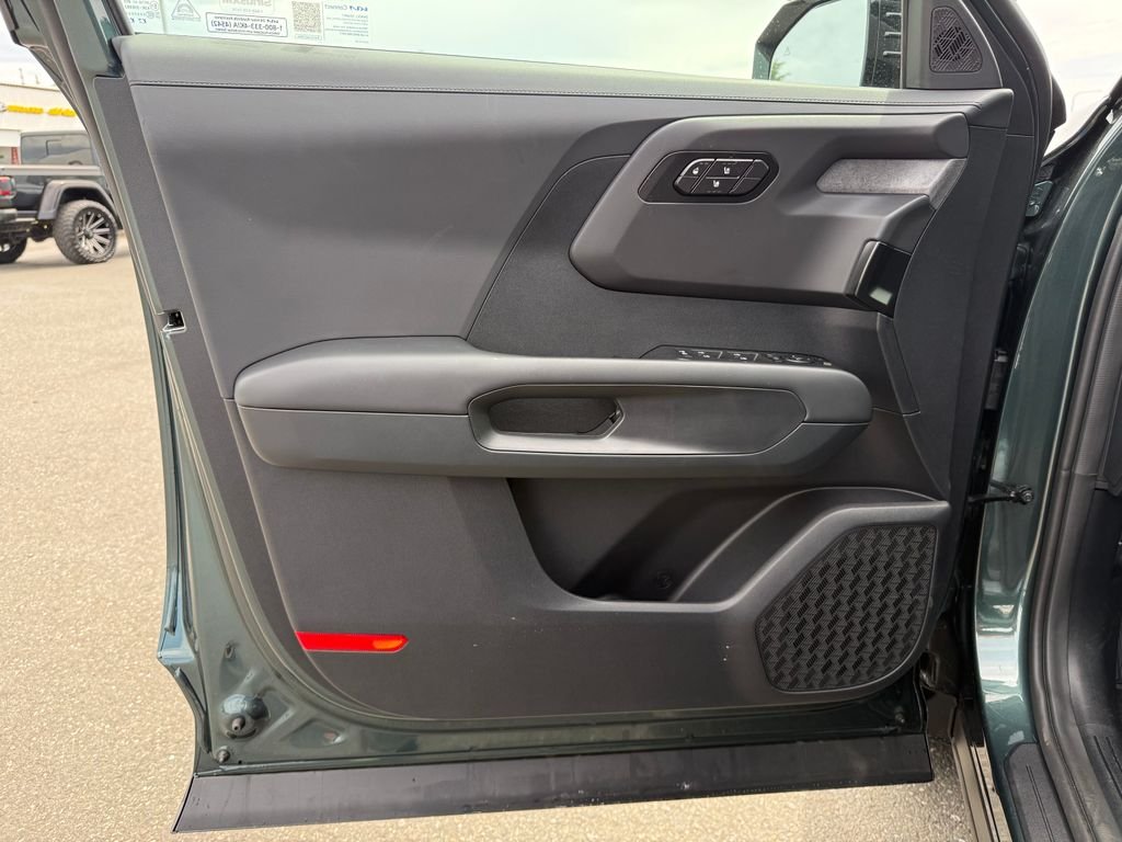 New 2027 Black Jade Green Kia X-Line EX image 18