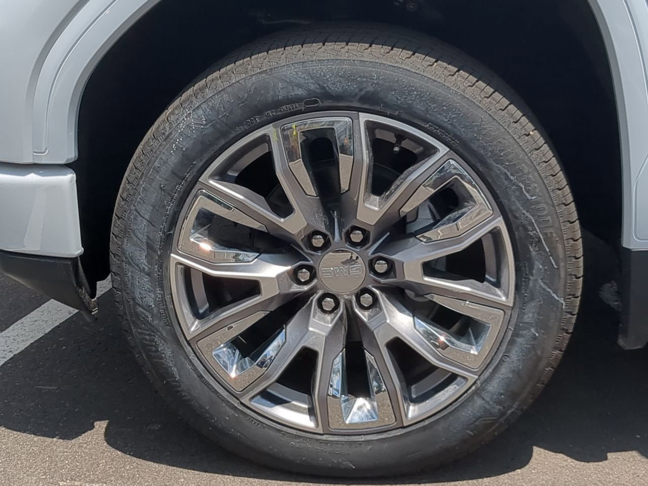 New 2026 Glacier White Tricoat GMC Denali image 33
