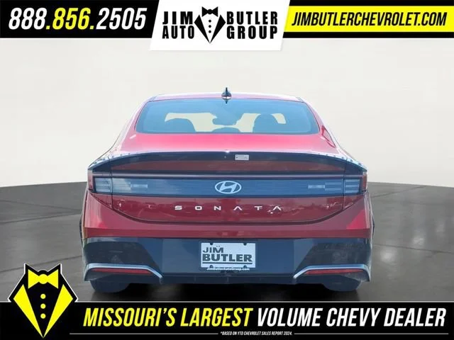 Used 2024  Hyundai SEL image 20
