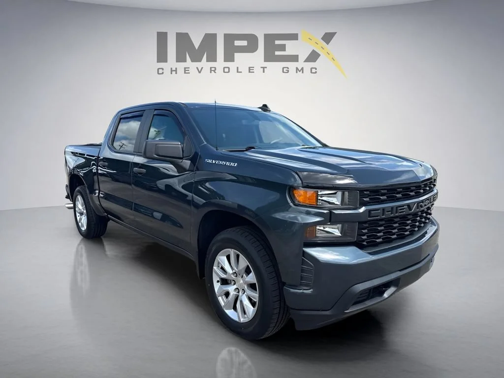 Used 2020 SHADOW GRAY METALLIC Chevrolet Custom image 7