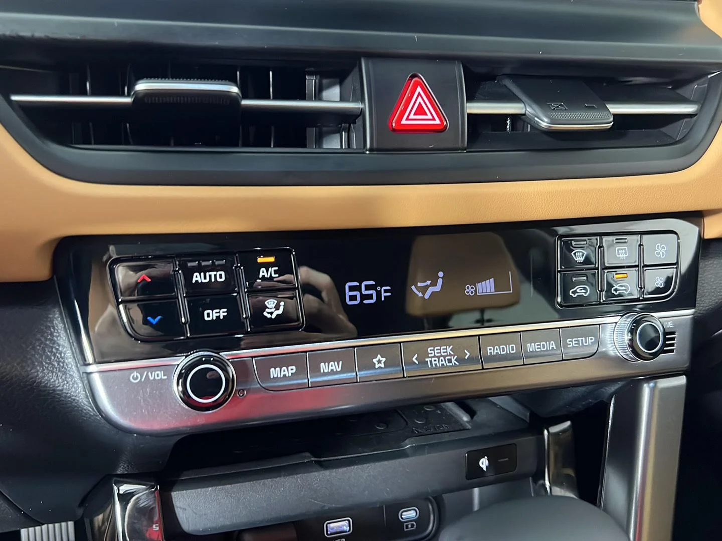 Used 2024  Kia SX image 20