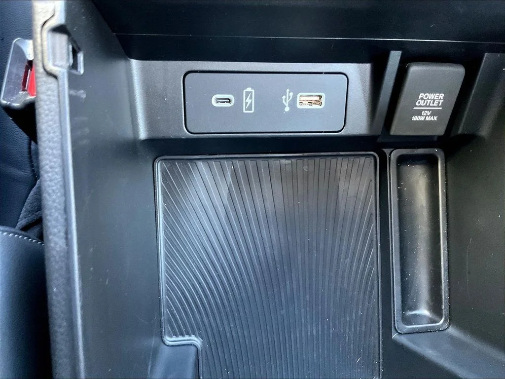 Certified Used 2025 Liquid Carbon Metallic Acura Technology Package image 17