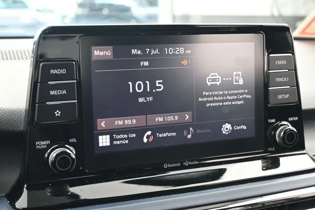 Used 2023 Mars Orange Kia S image 18