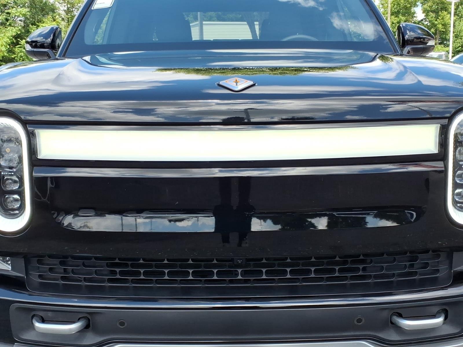 Used 2024 Midnight Rivian Adventure image 15