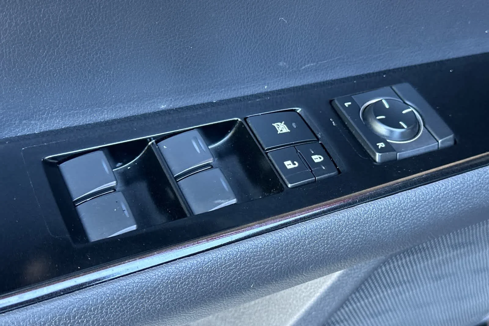 Certified Used 2023 CAVIAR Lexus Premium image 13