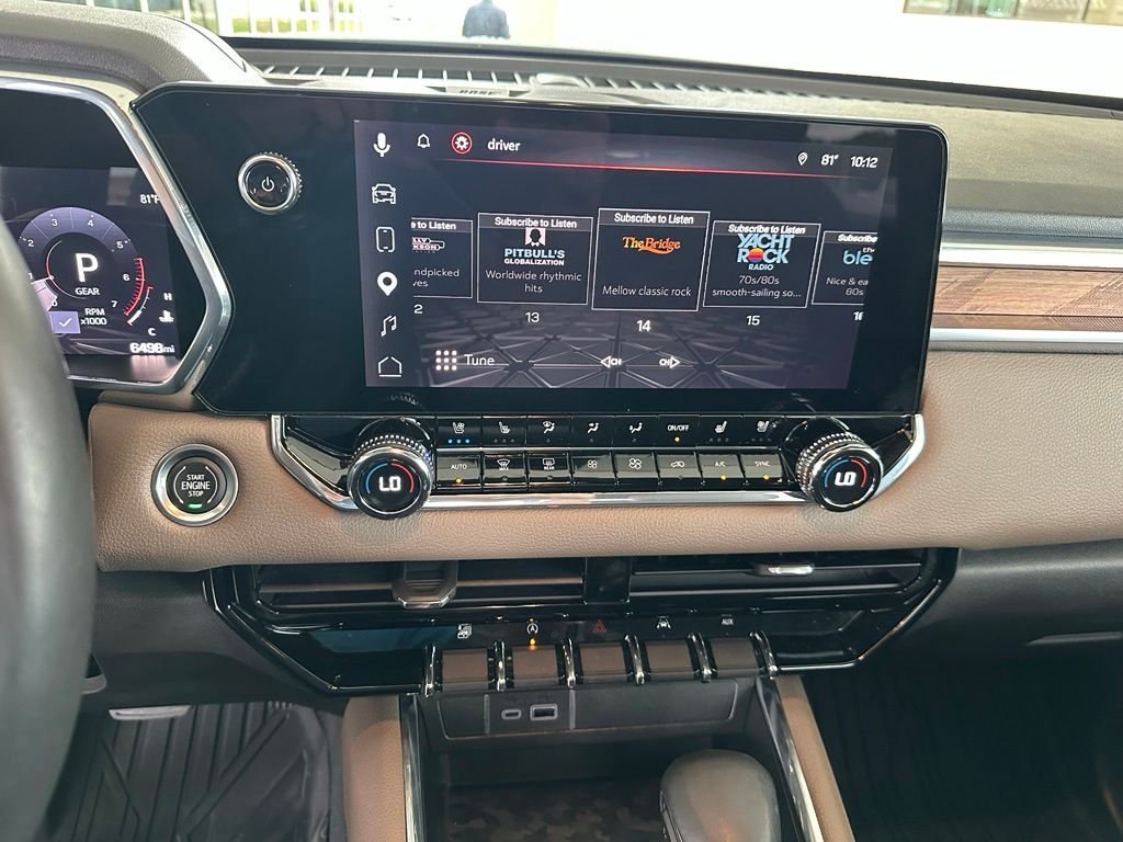 Used 2023 White GMC Denali image 23