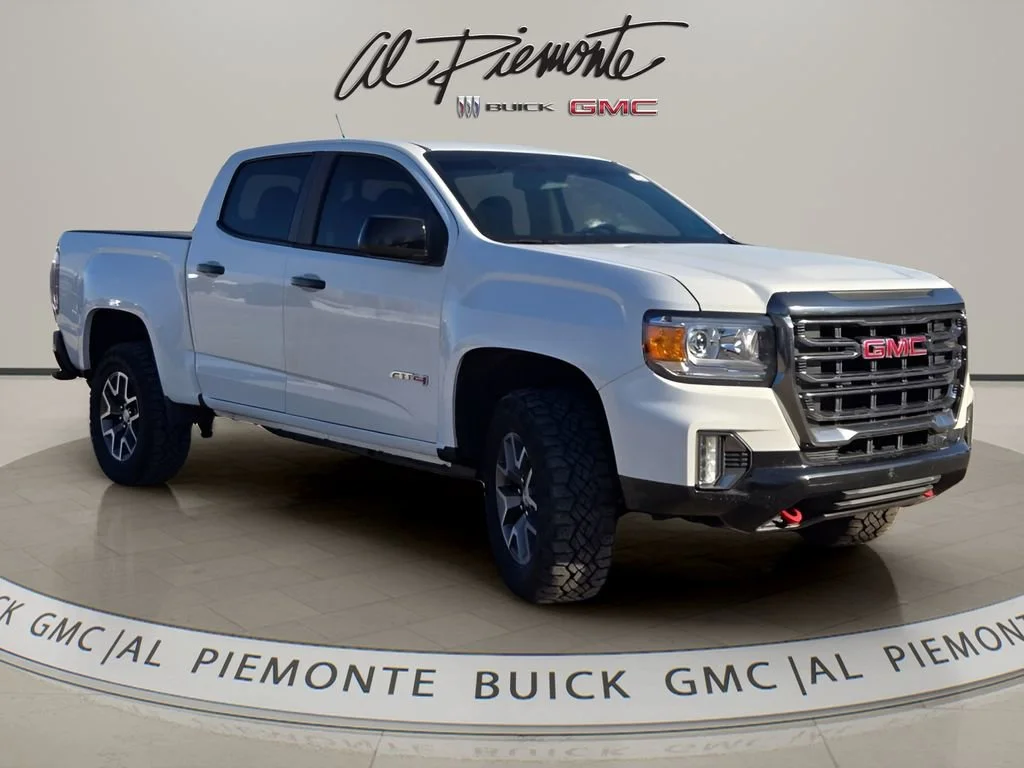 2022 GMC Canyon 4WD AT4 Crew Cab Short Box's photo