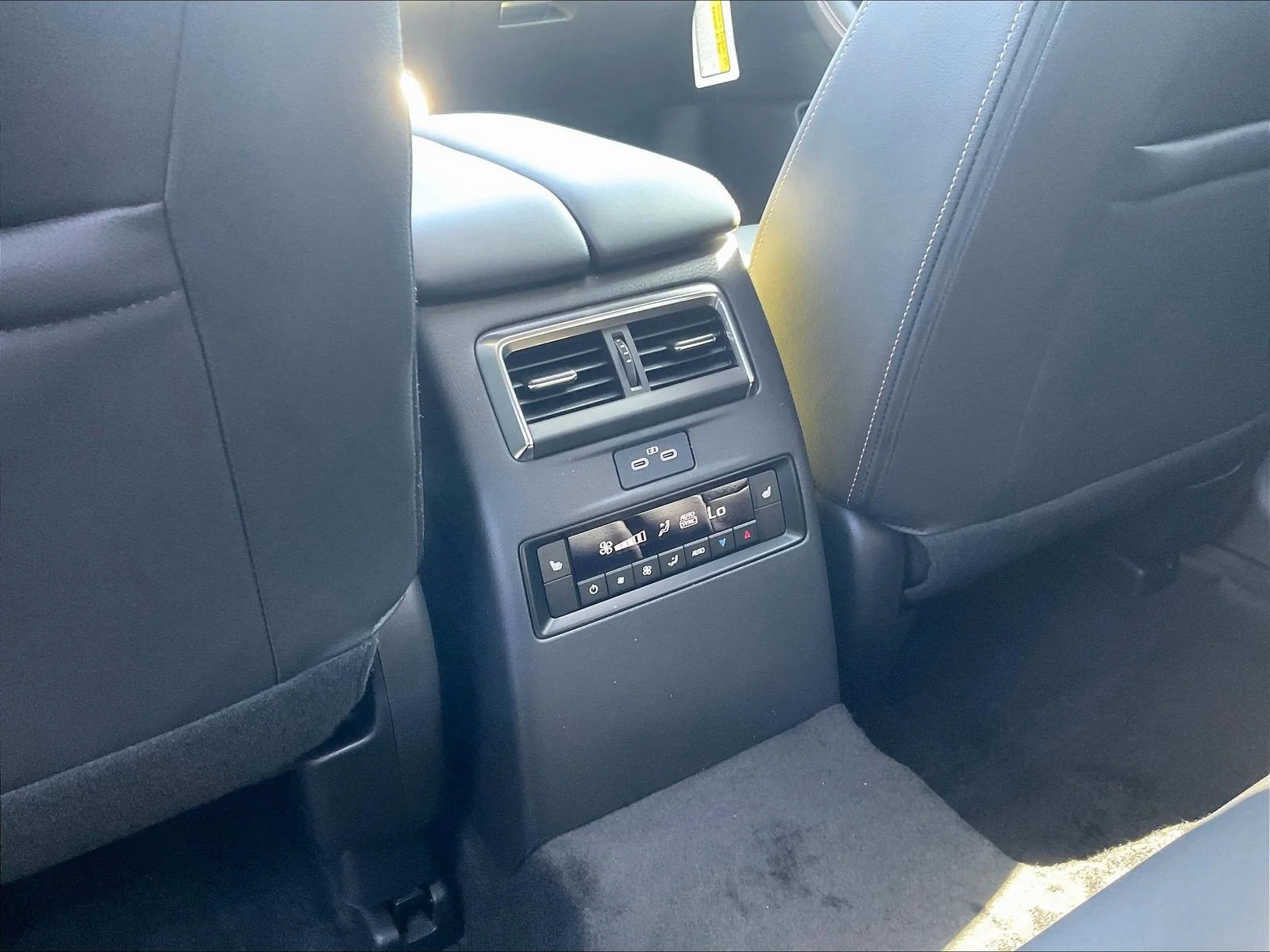 2026 Mazda CX-90 Preferred Package - Photo 11