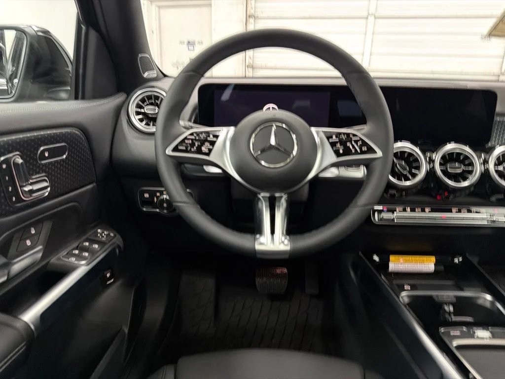 New 2026 Black Mercedes-Benz GLB 250 image 20