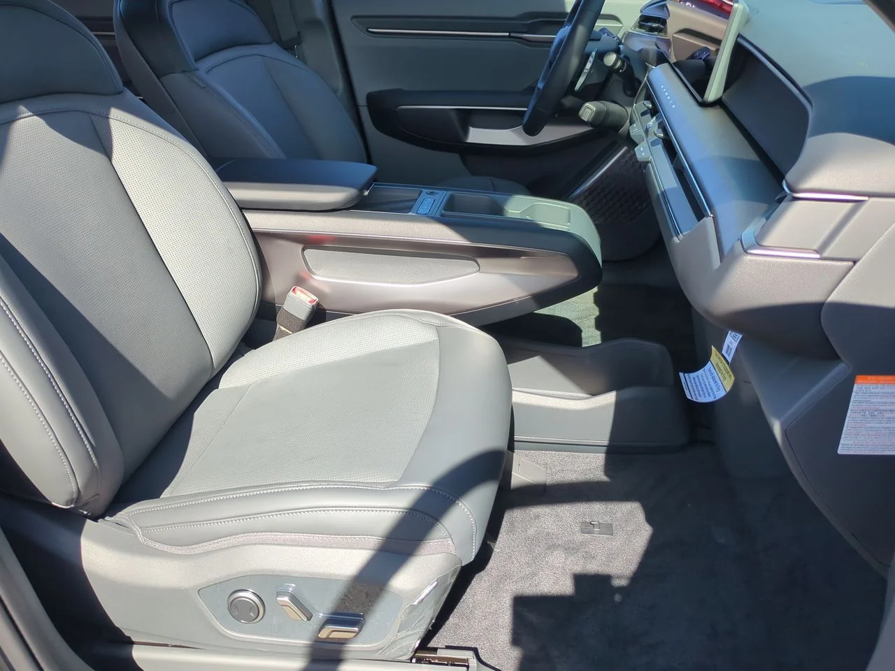 2026 Kia EV9 Light - Photo 27