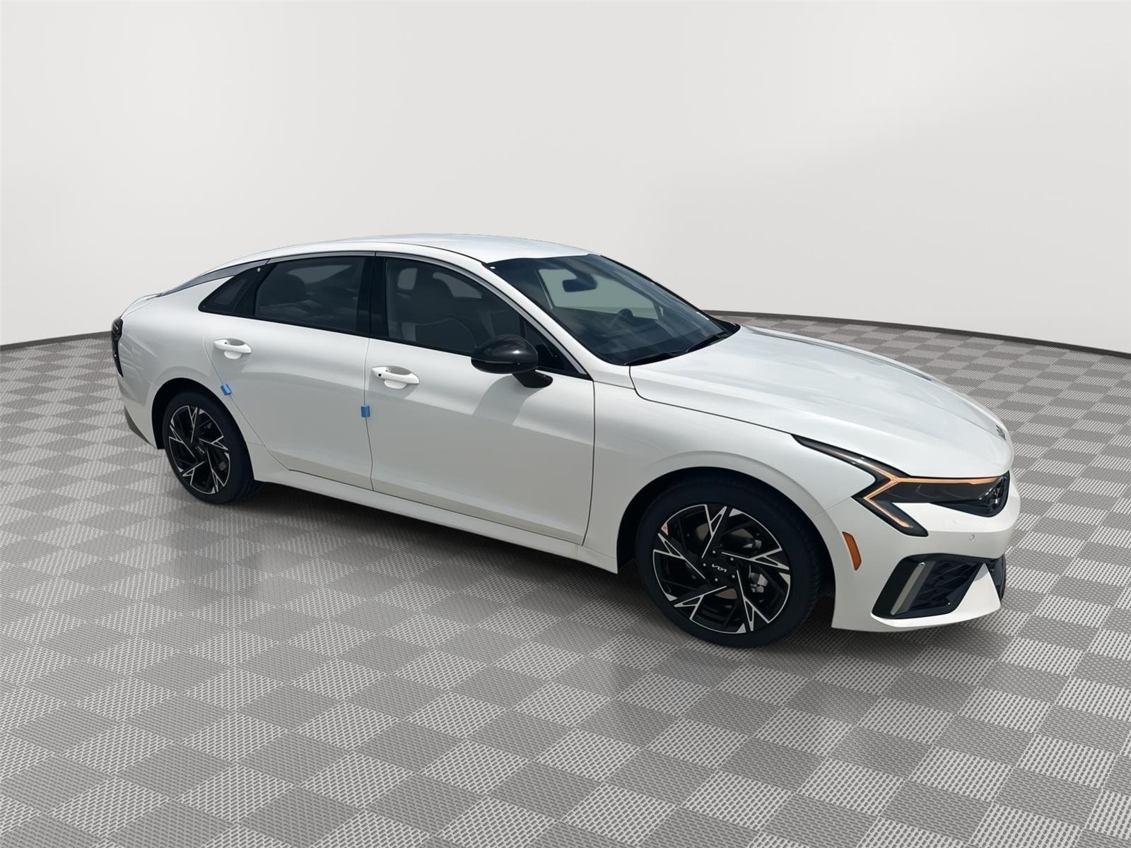 New 2026 Snow White Pearl Kia GT-Line image 3