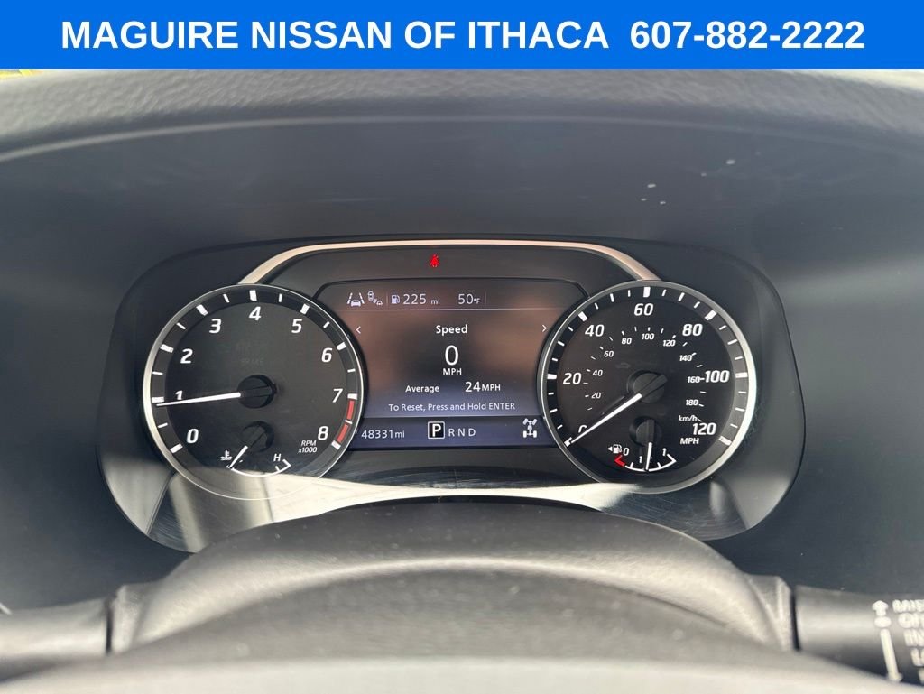 Used 2022 White Nissan S image 5